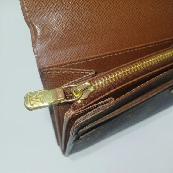 Louis Vuitton Sarah Wallet with COA​​ - Picture 9 of 16